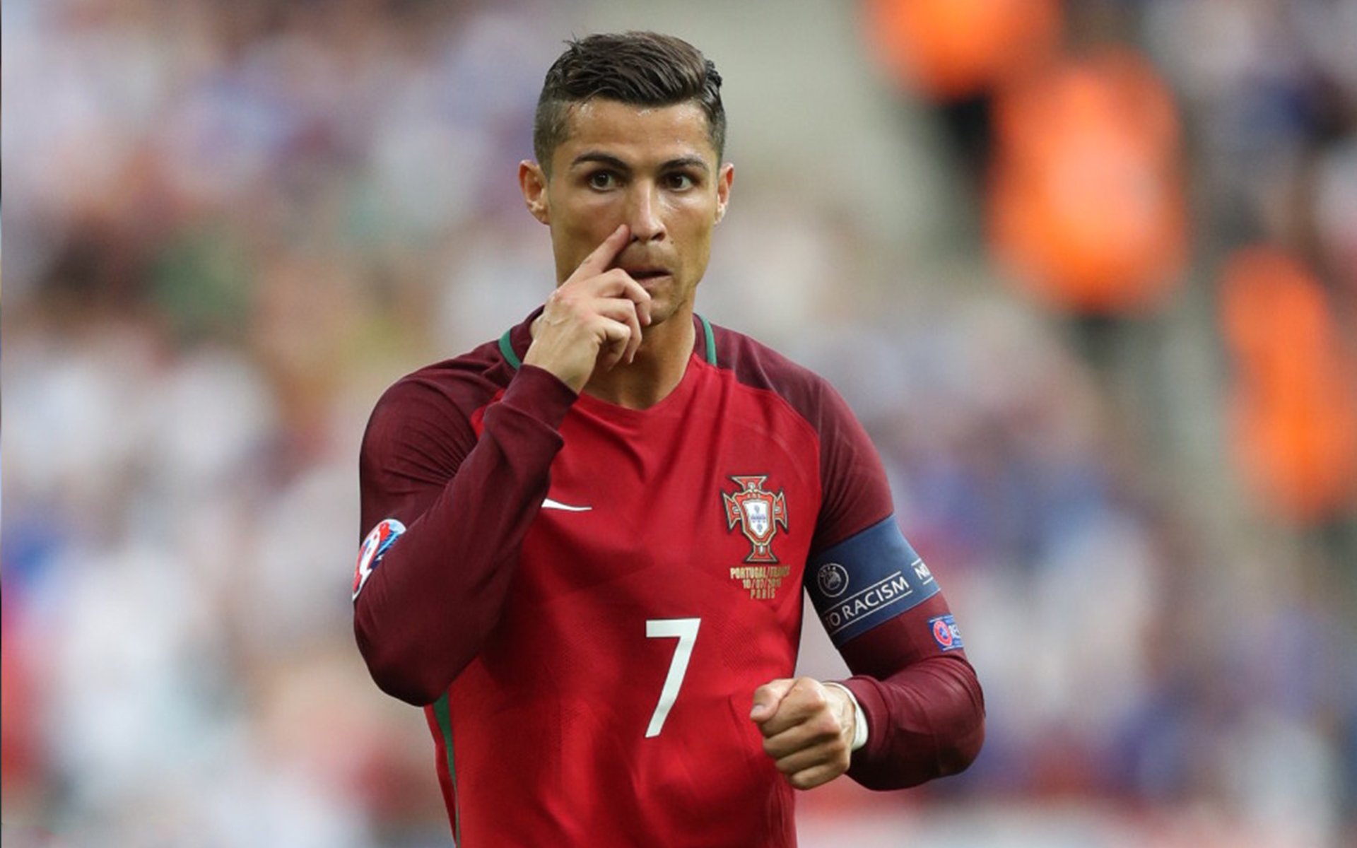 战术执行细节果断，如 power play 抢攻效率高，战术抢跑