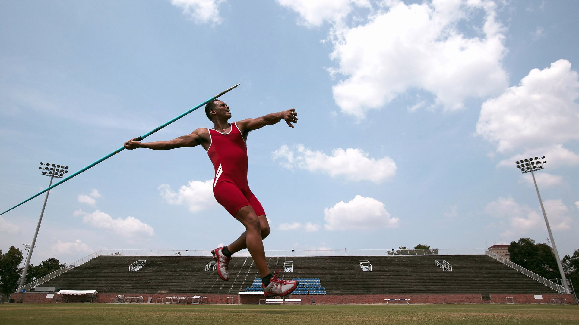 未来足球比赛将实现全景直播，球迷身临其境体验盛宴，足球未来赛事app